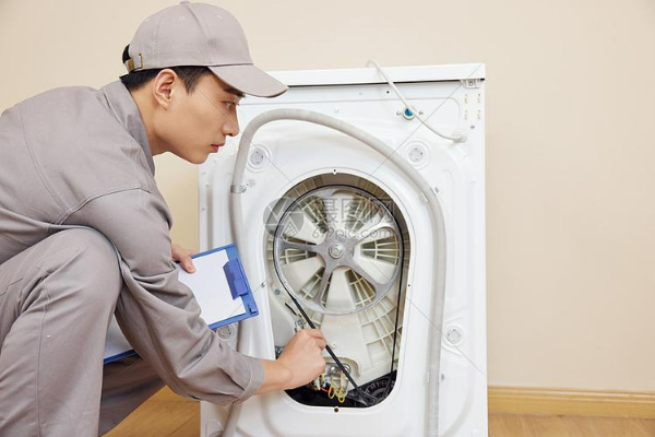 洗衣機(jī)插頭有水怎么辦